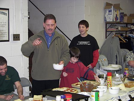 Asbury Men's Cooking Demo 2007: Pastor John's family night pizza